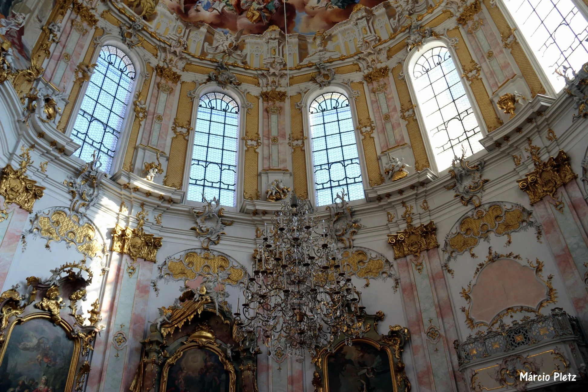 Interior da Abadia de Ettal