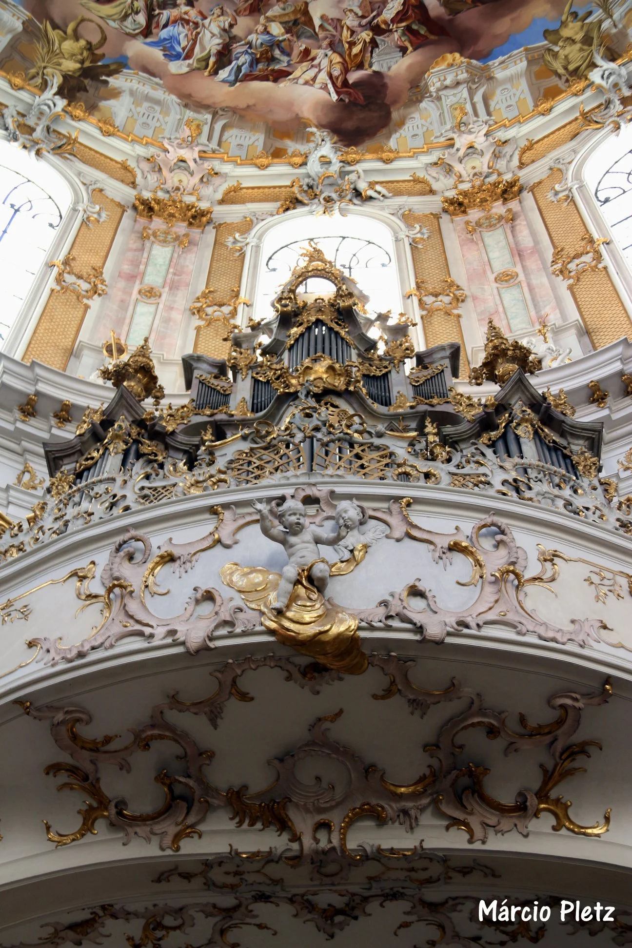 Interior da Abadia de Ettal