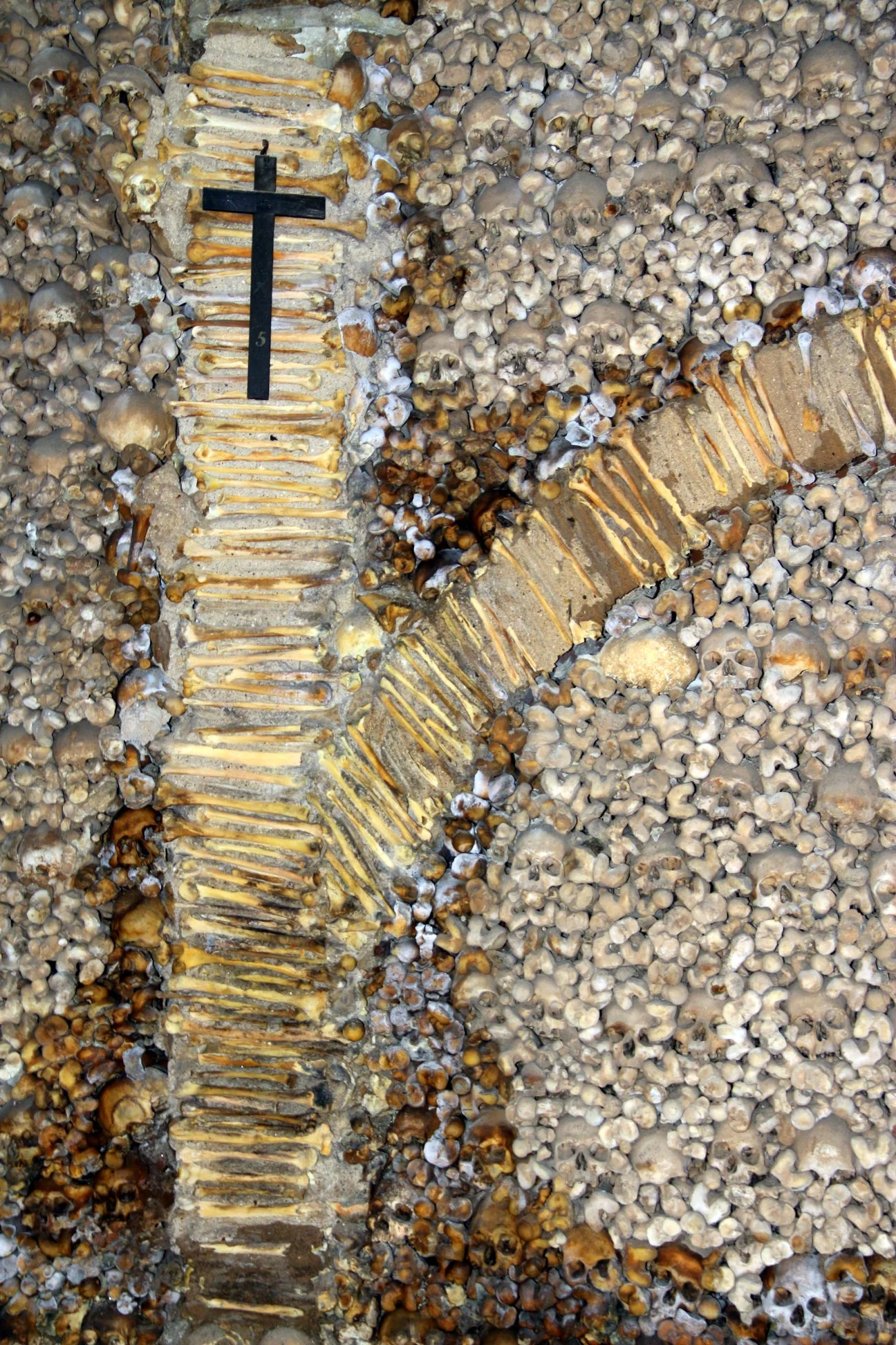 Interior da Capela dos Ossos