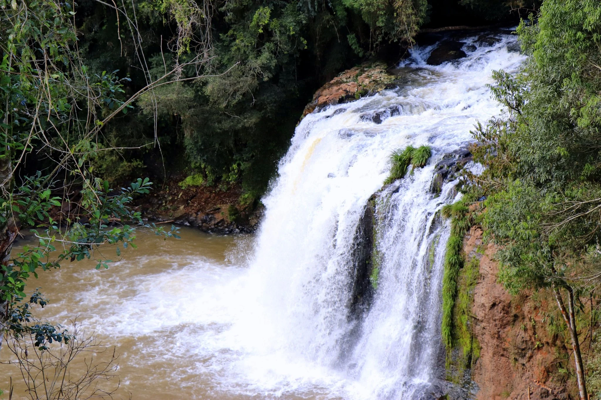 Queda d'agua no Recanto do Dário