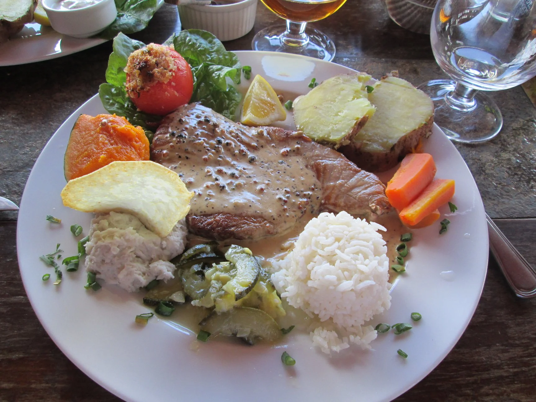 Os peixes são o destaque na gastronomia local