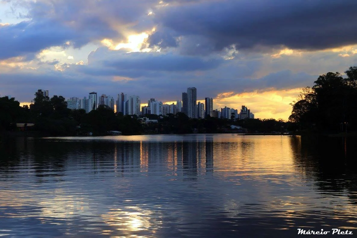 Vista da cidade e do Lago Igapó