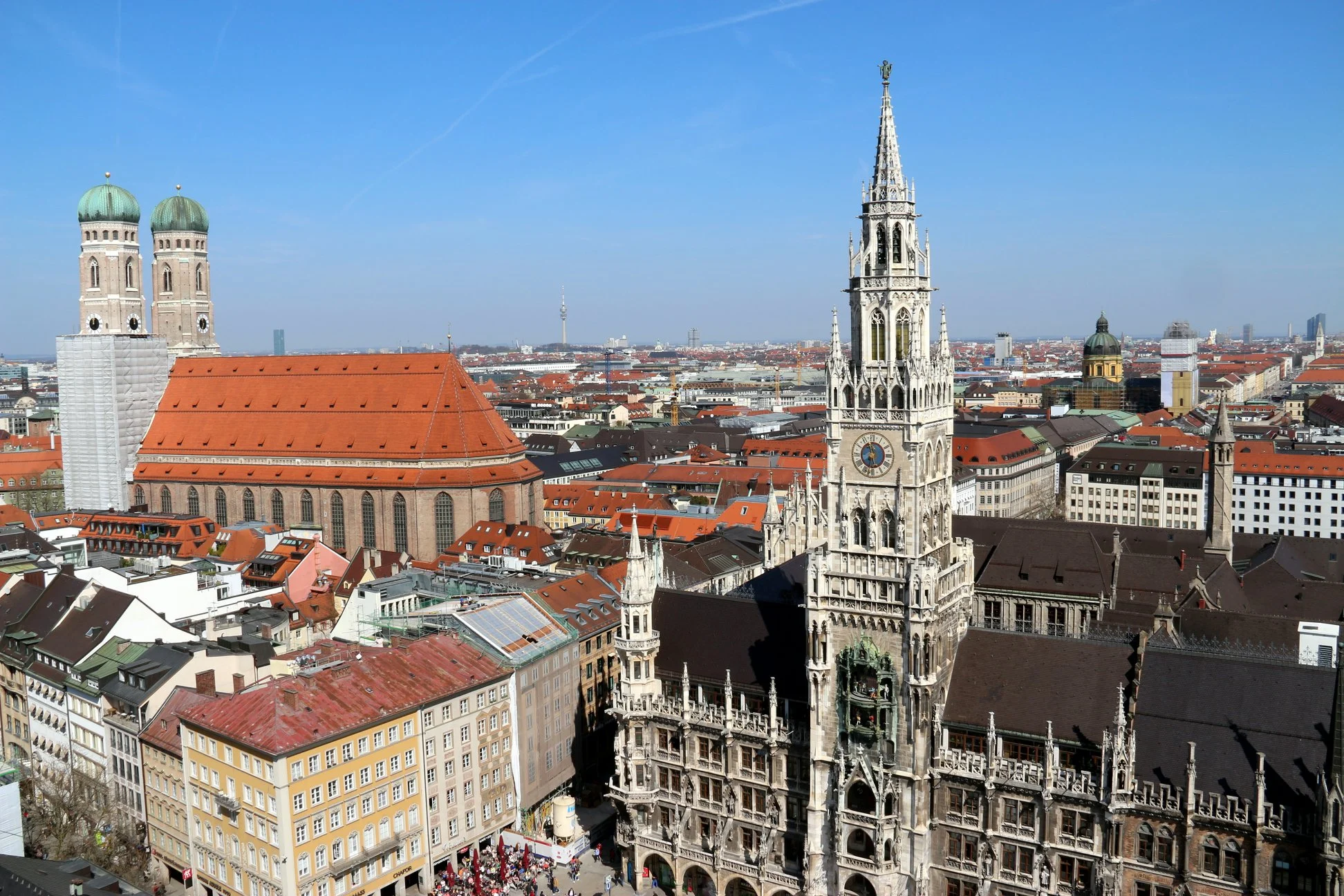 Neues Rathaus e a Catedral de Munique