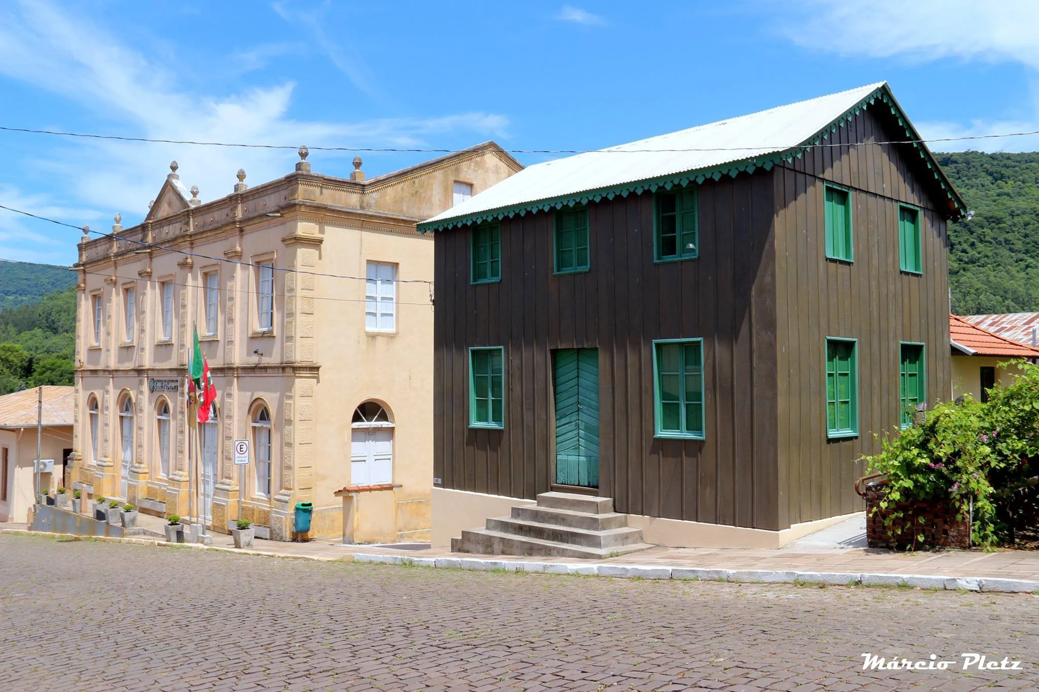 Prefeitura e outra bela construção da cidade
