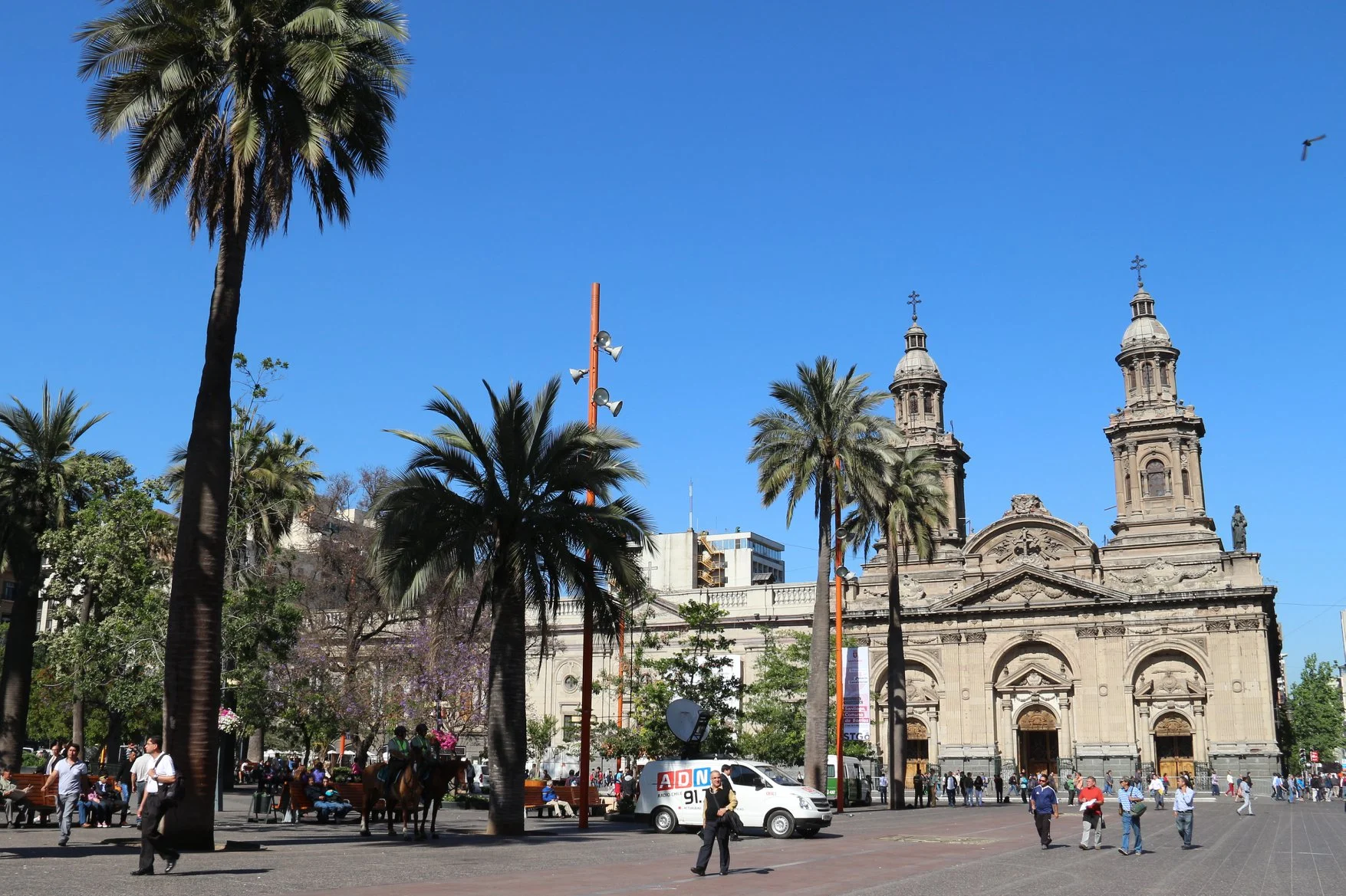 Plaza das Armas, destaque para Catedral Metropolitana