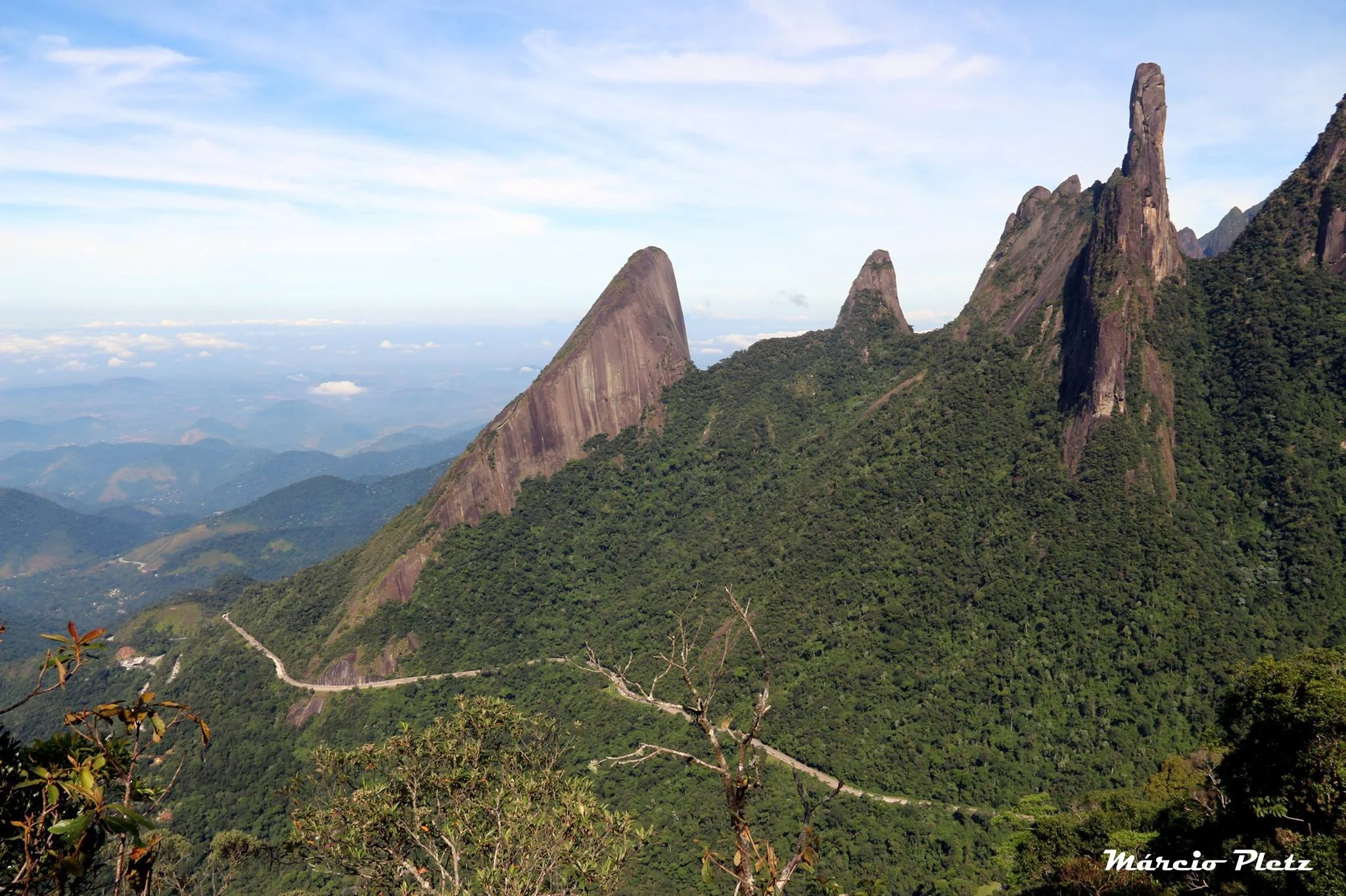 Detalhe da estrada que leva até Teresópolis