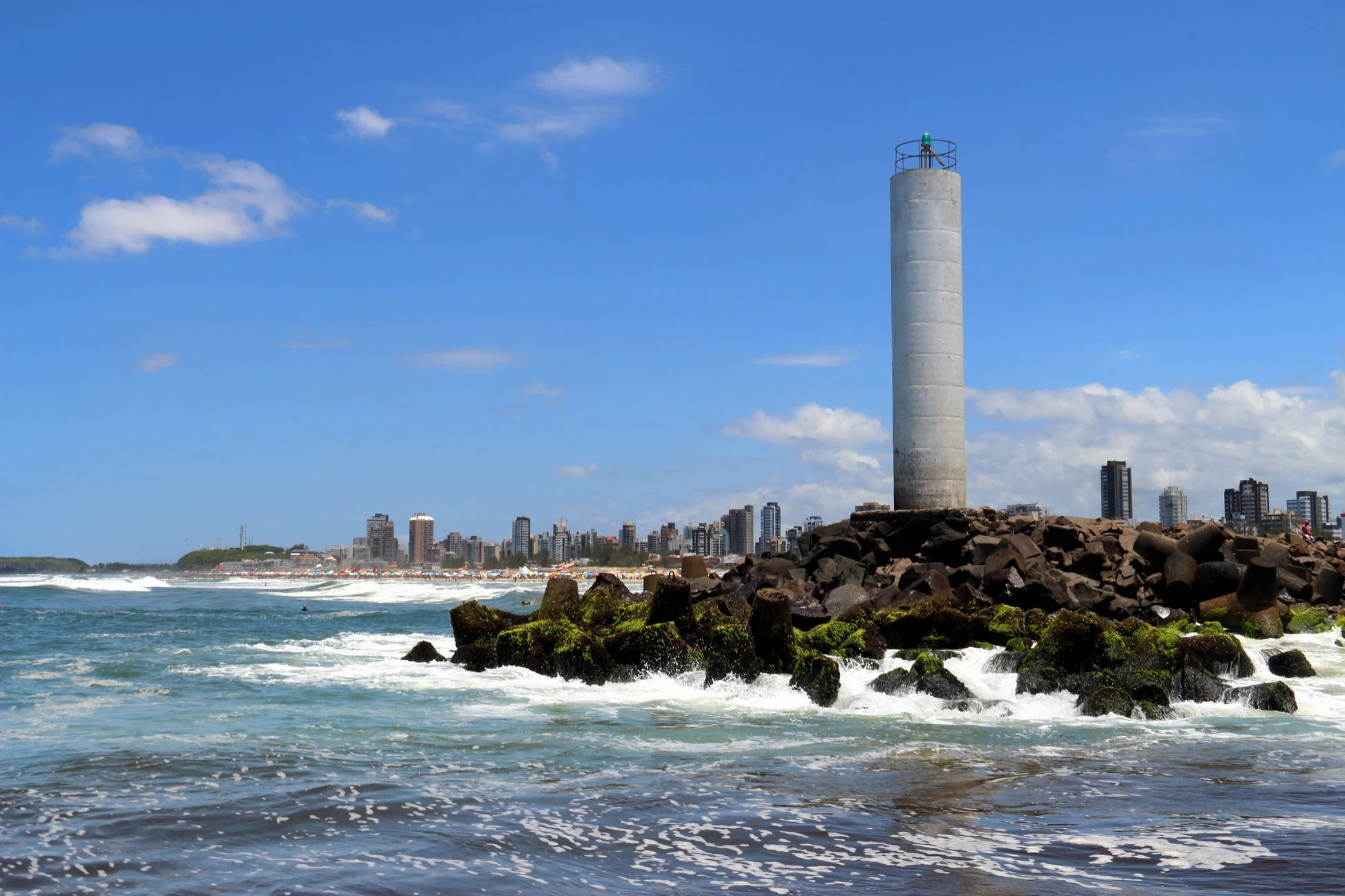 Encontro do Rio Mampituba com o mar
