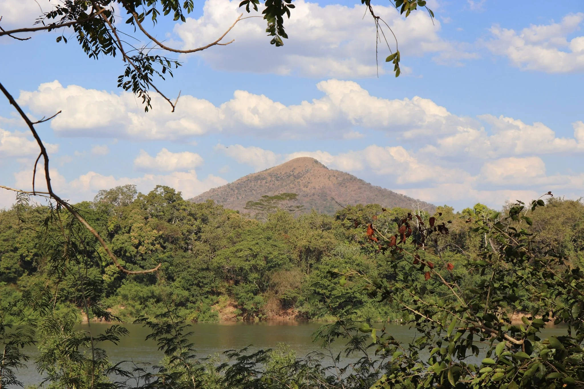 Rio Cuiabá visto na parte mais rural da cidade, próximo da Comunidade Pai André